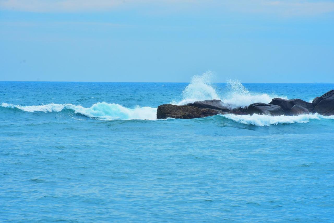 Anb Surf View Hotel Tangalle Luaran gambar