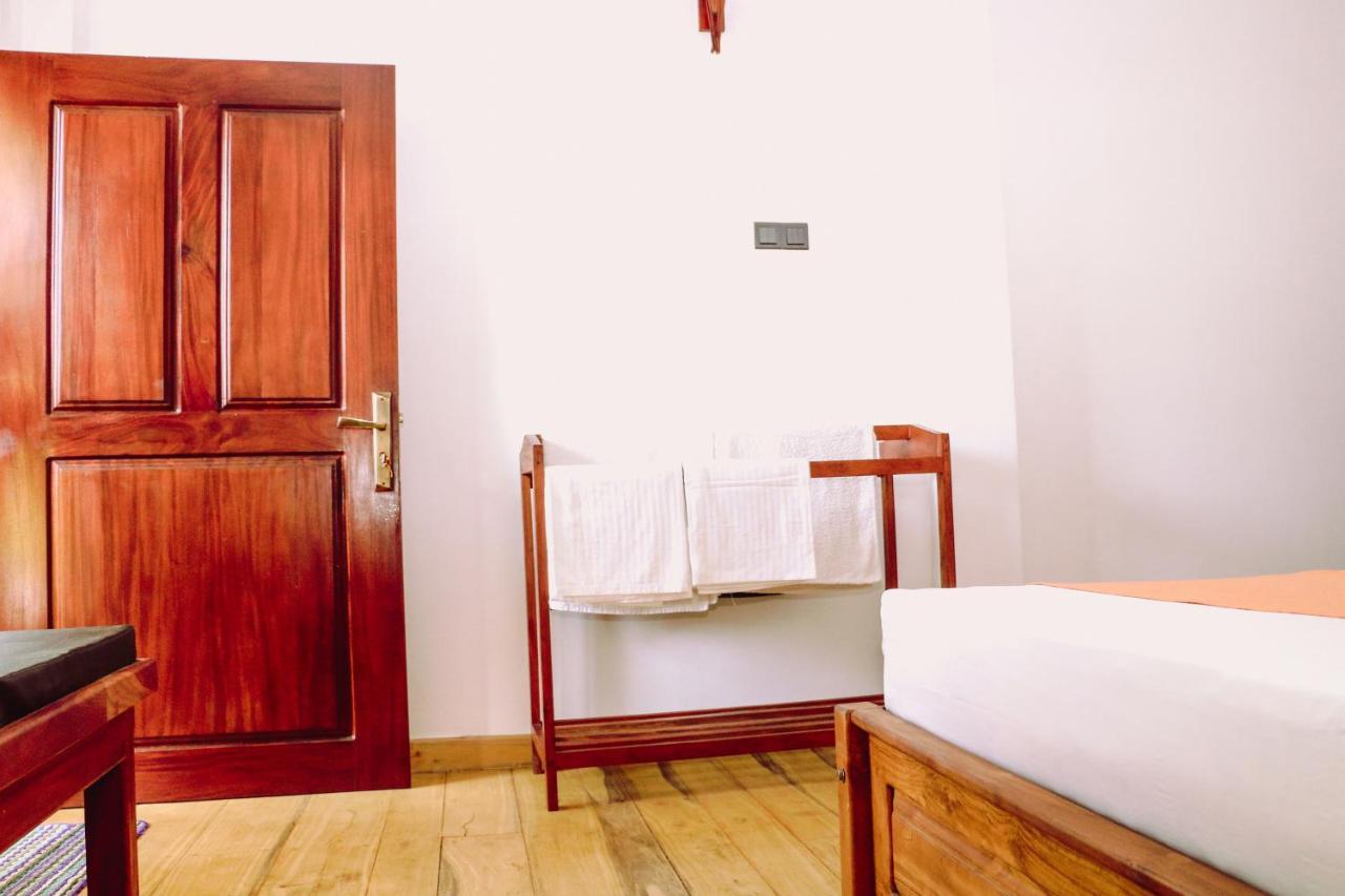 Anb Surf View Hotel Tangalle Luaran gambar