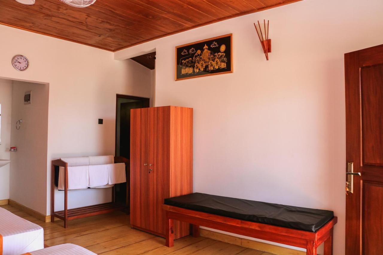 Anb Surf View Hotel Tangalle Luaran gambar