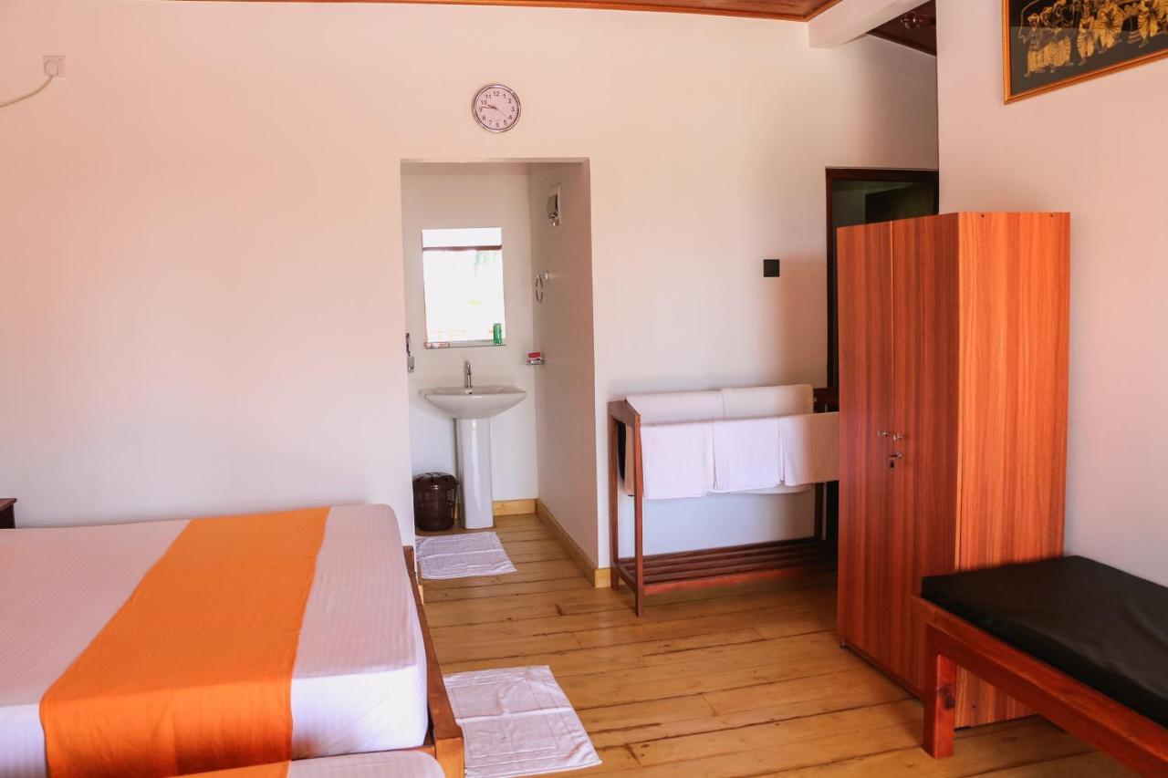 Anb Surf View Hotel Tangalle Luaran gambar